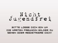 Junge Asiatin blst ihrem Freund den Schwanz
